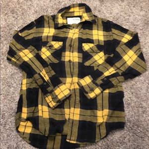 Men’s yellow and blue flannel